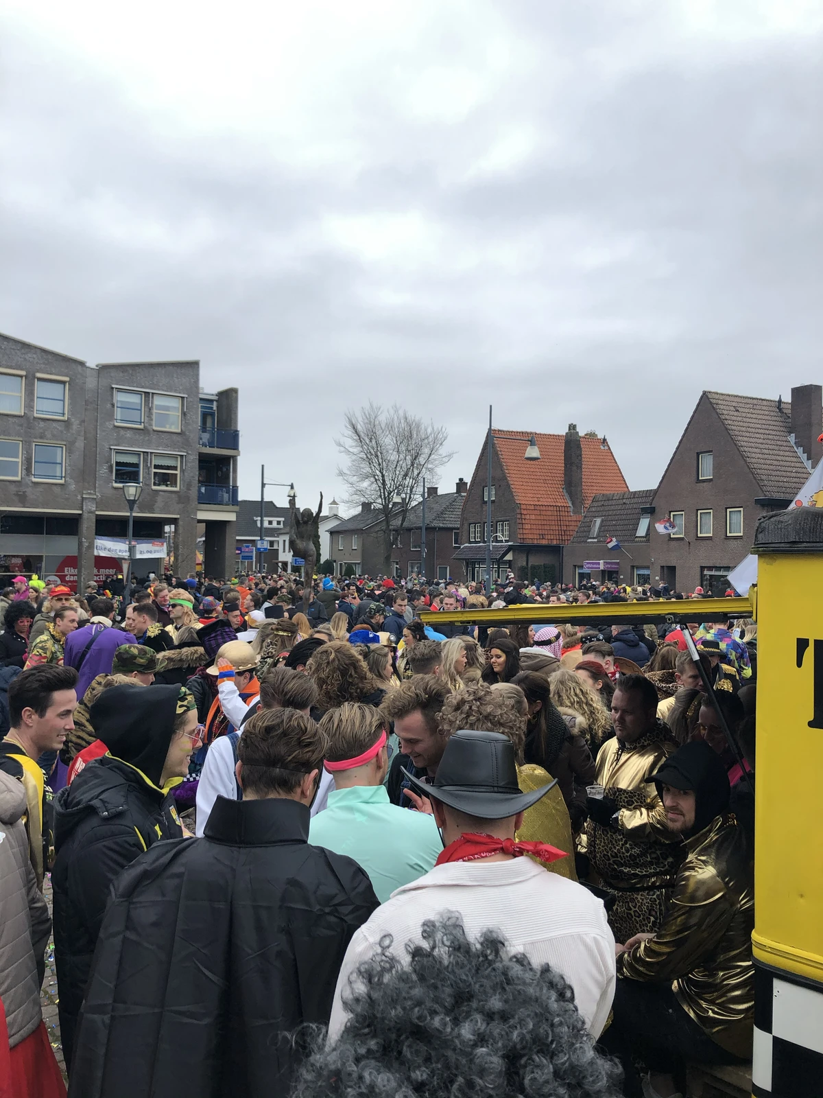 Sfeer impressie van het Gele Taxi feest